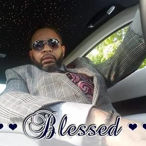 Meet your Posher, Corey